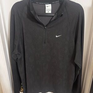 Nike Pinnacle Running Division Jacket - Large - New W/O tags. Water-Repellant